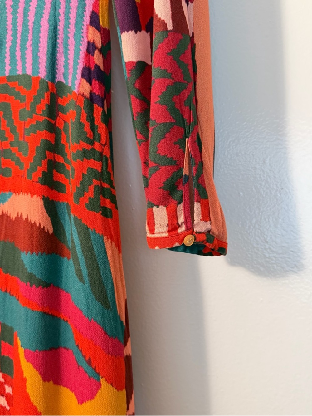 FARM Rio Bold Abstract Multi-Color Maxi Dress - Picture 7 of 8